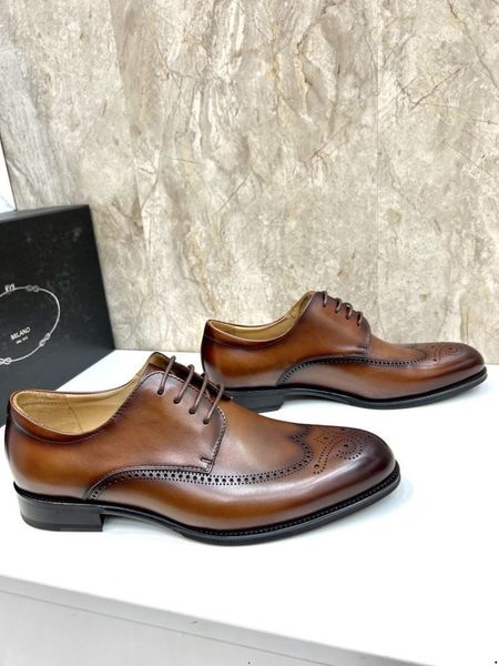 5Model Men Sapatos de vestido de grife masculino Sapatos de smoking Sapatos de alta qualidade de couro confortável outono formal outono formal