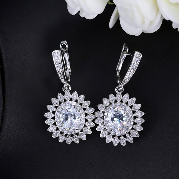 Brincos de argola ThreeGraces na moda brilhante zircônia cúbica pedra cor de ouro branco moda para mulheres joias de festa diária E1419