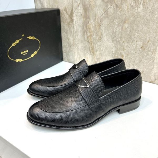 9modelo 2023 Moda Negócios Vestido de Luxo Sapatos Masculinos Novo Clássico Couro Ternos Masculinos Sapatos Moda Vestido de Noiva Sapatos Men Oxfords designer