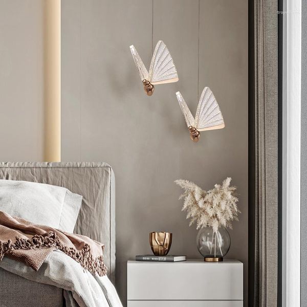 Подвесные лампы современные лампы бабочки светодиодные мини -люстры скандинавски применимы к гостиной в спальне спальни.