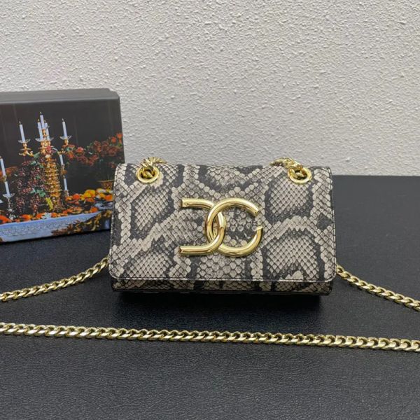 Nova bolsa tiracolo com corrente de designer de alta qualidade bolsa de couro de pele de cobra bolsa de ombro moda magnética aba aba pequena bolsa quadrada Hobo bolsa carteira carteira