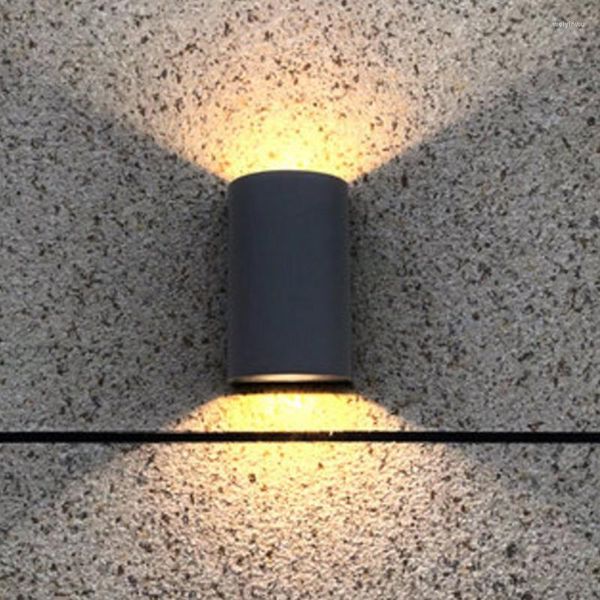 Wandlampen im Freien wasserdichte Lampe Moderne minimalistische Treppe Villa Innenhof Balkontür Doppelkopf nach oben und unten waschen