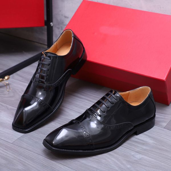 Scarpe classiche da uomo di alta qualità 2023 Scarpe eleganti da uomo di marca Casual Fashion Business Flats Maschile Comodo Party Wedding Formal Oxfords Taglia 38-44