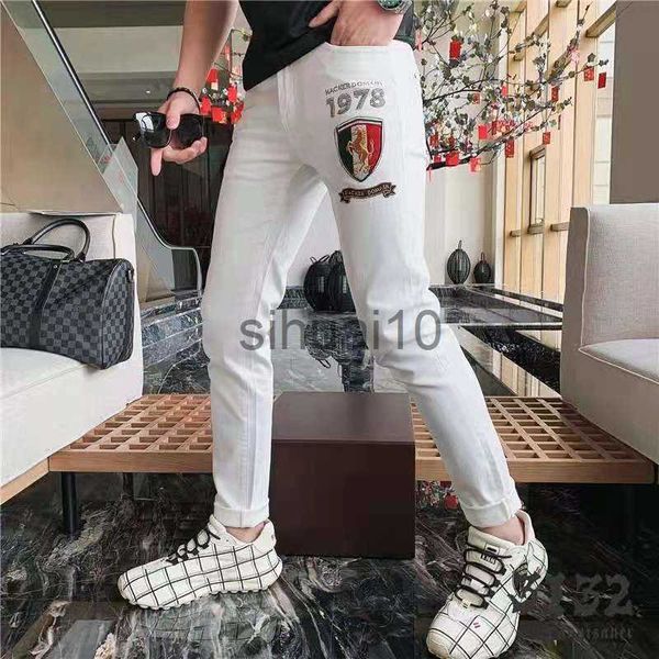 Herren Jeans Streetwear Jeans Pferd Abzeichen Stickerei Paste Tuch Brief Hot Drill Elastic Slim Lings Vaqueros Hombre 2022 Skinny Jeans Männer J230728