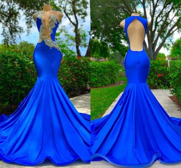 Partykleider Sexy Royal Blue Mermaid Prom für Frauen Plus Size O-Ausschnitt Perlen Kristalle Satin Falten rückenfreies drapiertes formelles Abendkleid