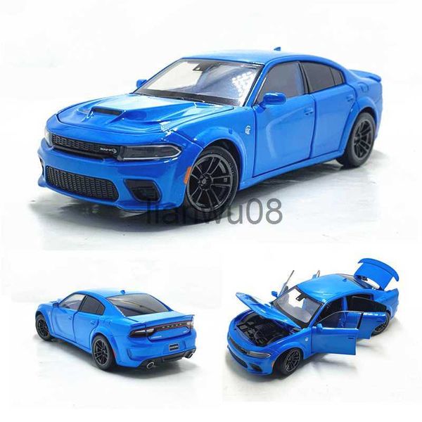 Modellini di auto 132 Dodge Challenger SRT Hellcat Sport Modello di auto in lega Pressofusi Veicoli Modello di auto giocattolo Simulazione Giocattolo per bambini Regalo da collezione L231211