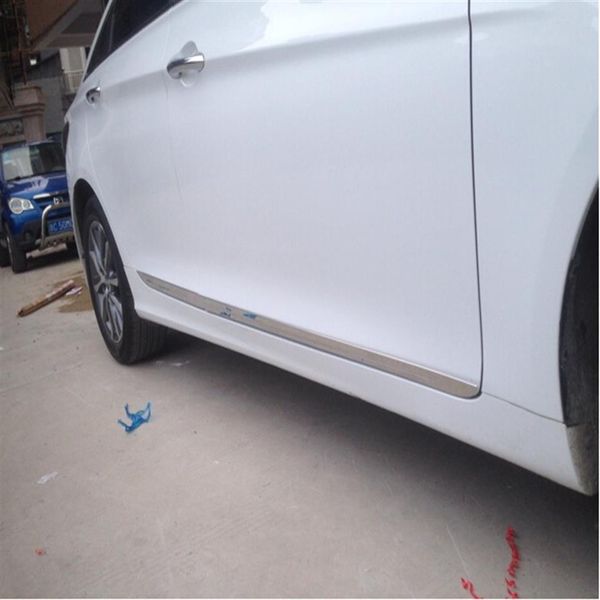 Carro de aço inoxidável de alta qualidade, decoração do corpo da porta lateral, barra, proteção contra arranhões, adesivo para Hyundai Sonata YF 2011-2014295S