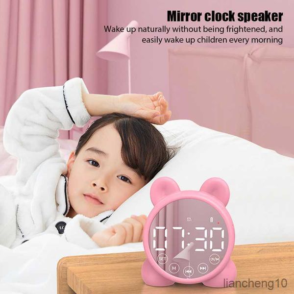 Tragbare Lautsprecher LED Digital Wecker FM Radio Display Unterstützung Karte Musik Player Schlafzimmer Büro Dekor R230731