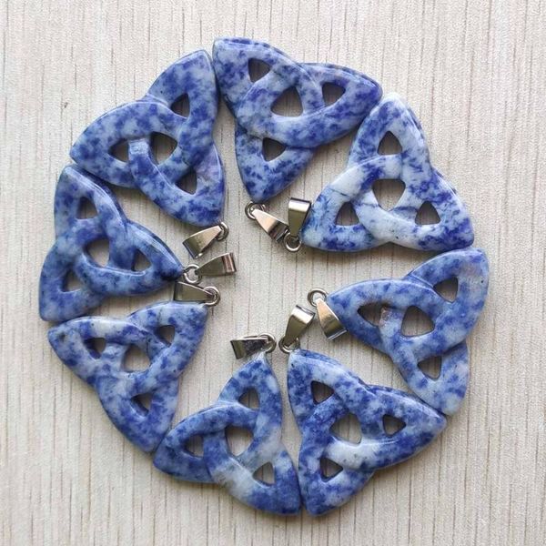 Le collane del pendente adattano i pendenti naturali di figura del triangolo della cavità della pietra di sodalite di alta qualità per monili che fanno 8pcs/lot all'ingrosso