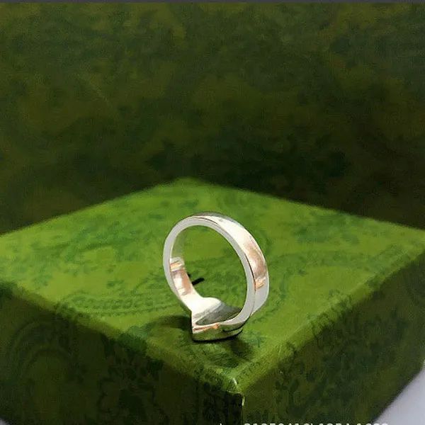 Novos anéis de designer de moda para mulheres Anéis de coração Anéis de ouro Anéis de amor Anéis de luxo 925 Anel de prata Presentes T Anéis Designer Chaveiros