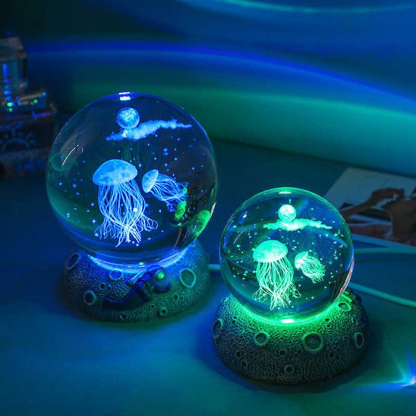 Luci notturne Led Sfera di cristallo Luci notturne 6cm / 8cm Incandescente Medusa marina Astronauta Alimentazione USB Luce lunare colorata Regalo per bambini Lampada da notte Lampada artistica P230331