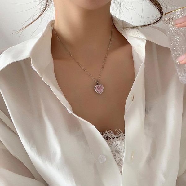Подвесные ожерелья 2023 Панк розовый сердце Сердце короткое для женщин Гот Винтажный модный шарм Колье в колье Y2K Ювелирные изделия 90 -х
