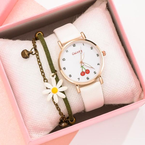 Relógios de pulso Sweet Style Women Women Small Cherry Watches Designer Daisy Bracelet Fashion Ladies Quartz