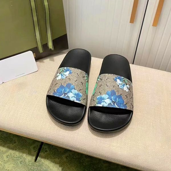 Flache Slipper Sliders Klassische Damen-Gummisandale Lässige Pool-Luxus-Designer-Schuhe Mode-Canvas-Top-Qualität Herren-Pantoletten Sommer-Reise-Sandale Strand-Komfort-Slide