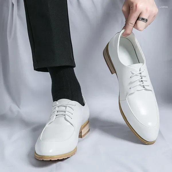 Sapatos de vestido preto branco oxfords para homens lace-up redondo dedo do pé couro de couro negócios homens festa tamanho 38-46 casual