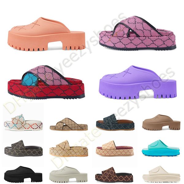 große Größe 45 Pantoffeln Designer Damenmode Sandalen Strand dicker unterer Pantoffel Luxusplattform Alphabet Dame Lederflachrutschen verstopfen Sommer-Outdoor-Schuhe