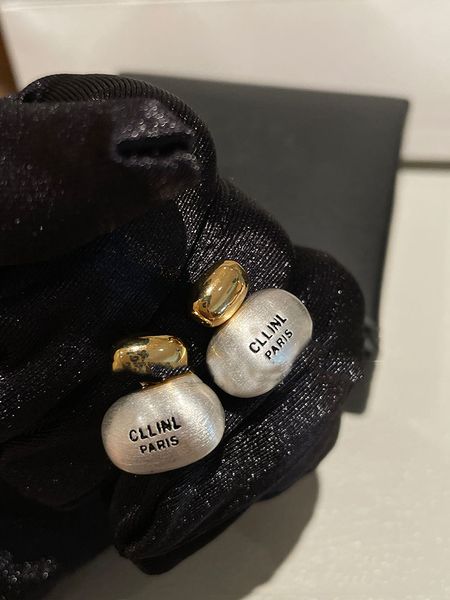 Brincos femininos desinger metal escovado com letras cor feminina combinando ouro prata agulha moda joias para festa