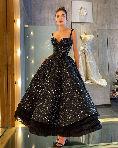 Wunderschöne schwarze Ballkleider Träger Bling Perlen Perlen Party Abendkleid geraffte knöchellange Kleider für besondere Anlässe