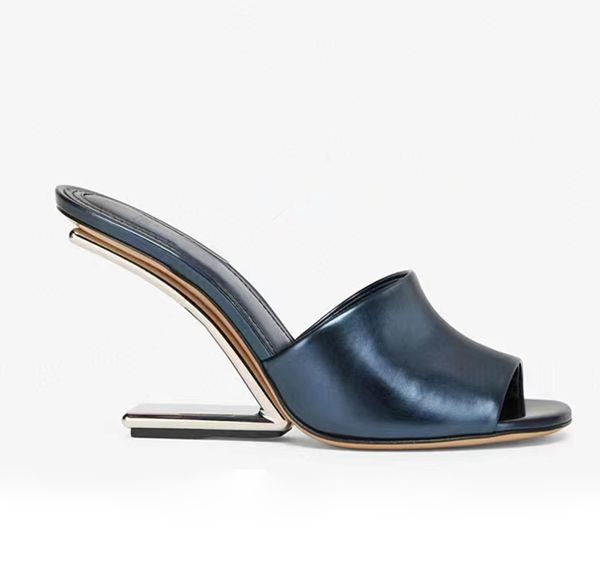 Chinelos de salto alto esculpidos azul marinho Sapatos de salto alto metálicos com dedo do pé aberto slip-on sandália chinelo de cunha couro de bezerro para mulheres sapatos de grife de luxo com caixa