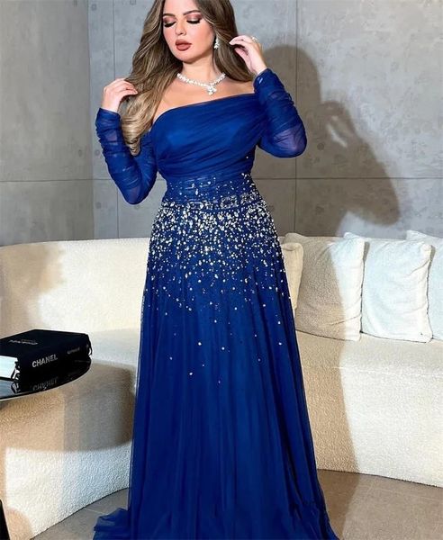 Abito da ballo da donna blu royal lucido 2024 con scollo a barchetta con spalle scoperte Una linea maniche lunghe che borda tulle abiti da sera formali Dubai Robe De Soiree