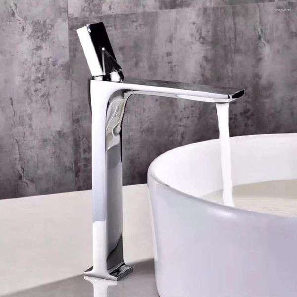 Rubinetti per lavandino del bagno Rubinetto per acqua a cascata Miscelatore per lavabo da appoggio Rubinetto monocomando quadrato cromato con montaggio su piano freddo