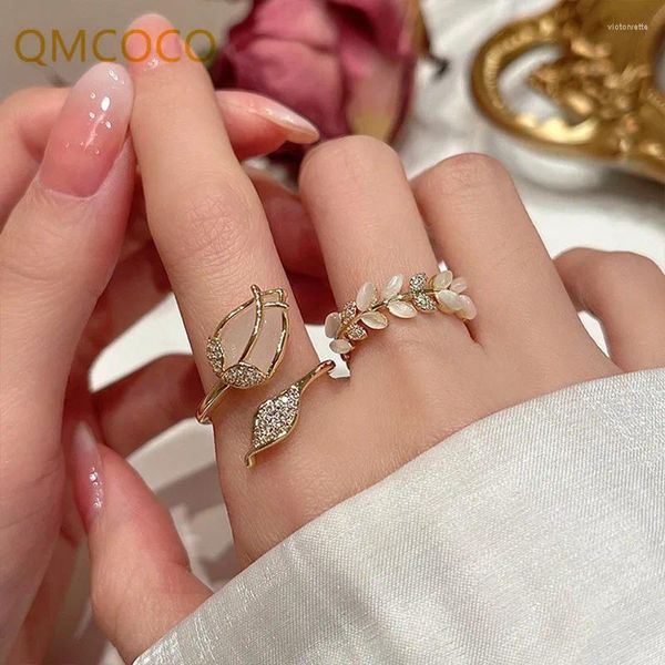 Cluster Ringe QMCOCO 2023 Senior Sinn für Tulpe Gold Farbe Blatt Ring Damen und Mädchen Mode Einzigartiges Design Zarte Party