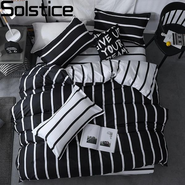 Conjuntos de cama Solstice Set Duveta Capa Fronha Roupa de Cama Preto e Branco Listra Impressão Quilt Cama Plana Folha Queen Size 231101