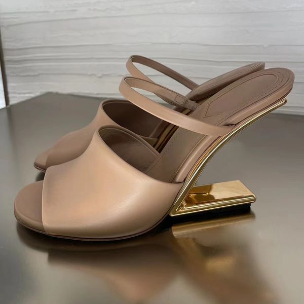 Новейшие тапочки со скульптурным металлическим каблуком Женская мода Синие золотые сандалии на высоком каблуке Ненормальные каблуки Открытые пальцы на шлепанцах Туфли на высоком каблуке Роскошные дизайнерские модельные туфли