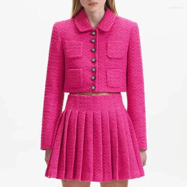 Abiti da lavoro VII 2023 Marca SP Abito da donna in tweed rosa Autunno Abbigliamento femminile Giacca corta con risvolto e gonna a bustino a pieghe Offerte