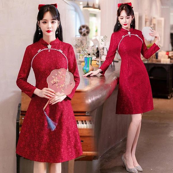 Abiti casual 2024 anno cinese migliorato cheongsam sposa damigella d'onore per le donne retro colletto alla coreana abito da sera midi con spacco in rilievo