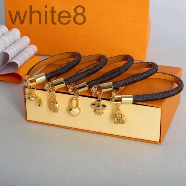 Bracelets de charme DesignerFasion Jewelry Designer Bracelet Brand Flat Brown Brand Carm Lear Metal Lock for Men and Women Lovers Gift Q4RK