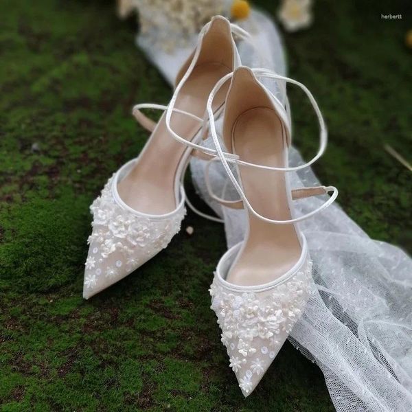 Sandálias verão branco tiras malha apontou stiletto salto alto sapatos de casamento nupcial banquete vestido flores all-match feminino