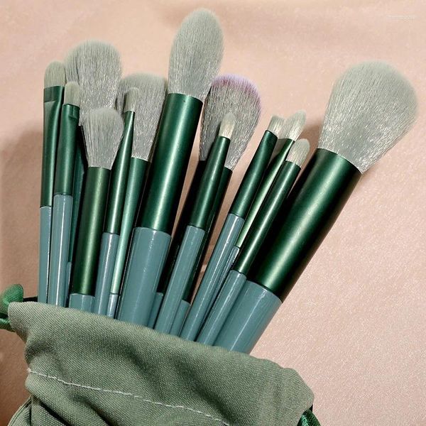 Pincéis de maquiagem 13 conjunto de escova portátil modelo macio cabelo blush sombra cheia de ferramentas de beleza maquiagem para mulheres compõem