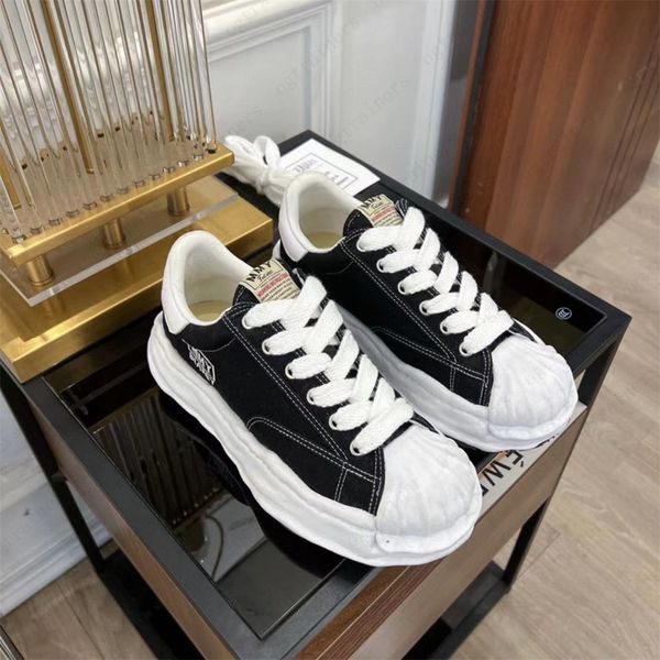 Designer Maison Mihara Yasuhiro Mmy Dissolvendo Scarpe casual OG Canvas Piattaforma a basso taglio Piattaforma Women White Black Grigio Miharayasuhiro Sneaker Cap Toe Cap