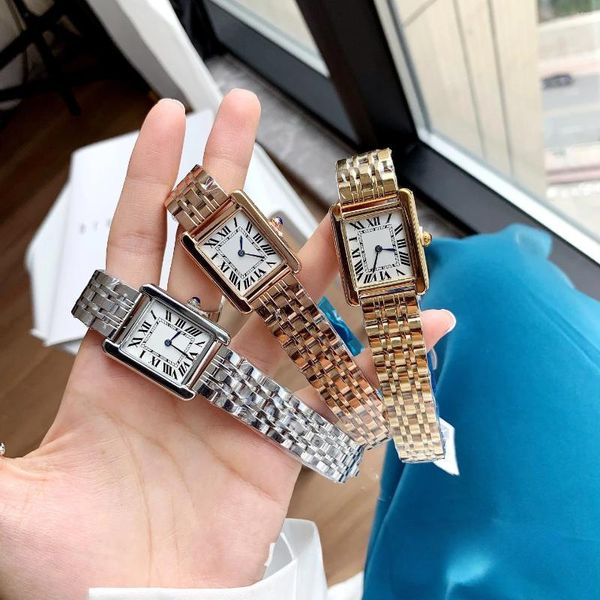 Bilek saatleri 2023 Çoğu seri kare kuvars kadın saati elmas 26mm çapında