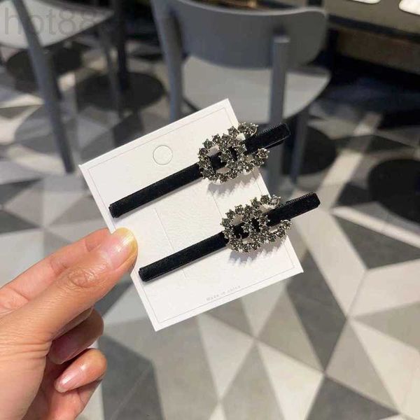 Fermagli per capelli Barrettes Designer Versione coreana di New Letter Flash Diamond Accessori per ragazze con rotture sul lato e donne dietro 4VK0