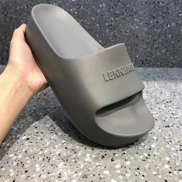 Tasarımcı Kadın Sandalet Sandalet Kalın Alt Terlik Klasik Siyah Pembe Gri Mavi Düz Terlik Banyo Deri Deri Baskı Flip Flops Lüks Pantoufles Sandal Slaytlar 35-42