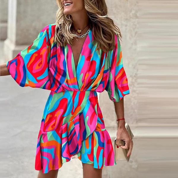 Lässige Kleider Mode V-Ausschnitt Muster bedruckt Fledermausärmel Kleid Herbst Frauen elegante Rüschen unregelmäßige Damen Taille Boho Kleider lässig