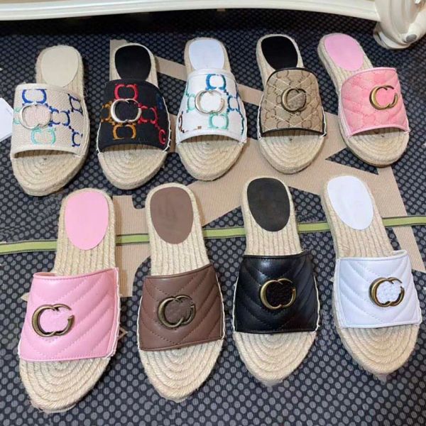 Geflochtene Strohpantoffeln, Designer-Slipper, Plateausandalen, klassische Flats, faule Flip-Flops, gesteppte Slides, Hotel-Badeschuhe