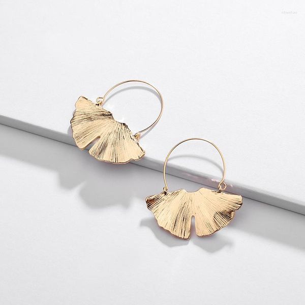 Brincos dangle Ginkgos Ginkgos - folhas de folhas metálicas de ginkgo planta arte nouveau design botânico gancho ginko kla93u -40gk