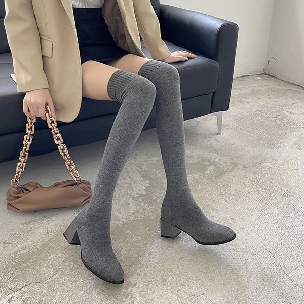 Stivali Scarpe alte alla coscia Calzino da donna sopra il ginocchio Donna elegante Collant sexy e tacchi Autunno Inverno Maglia stivale lungo 231101