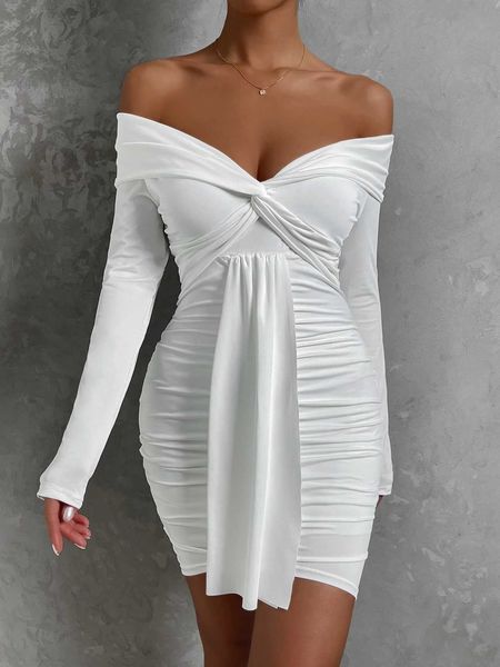 Городские сексуальные платья, женское мини-платье с длинными рукавами и открытыми плечами, белое вечернее платье с лентой, плиссированное облегающее платье с рюшами, короткое вечернее платье