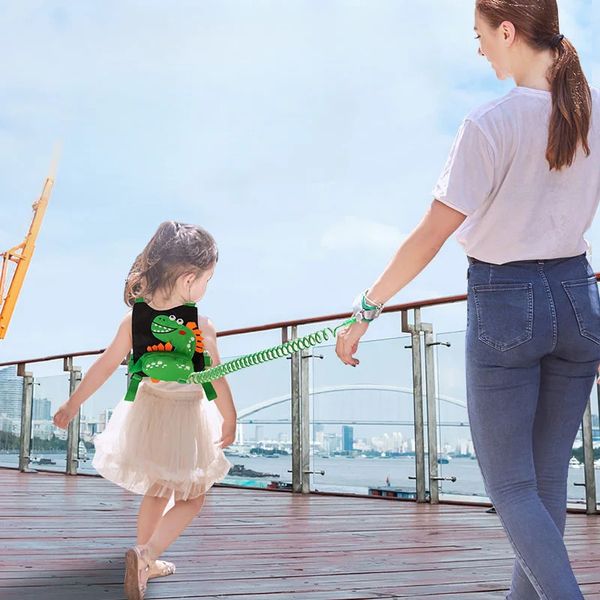 Ali da passeggio per bambini Imbracatura di sicurezza per bambini Anti perdita Cintura da passeggio per esterni Corda da trazione per bambini Borsa estiva traspirante Bambini Farfalla a doppio uso 231101