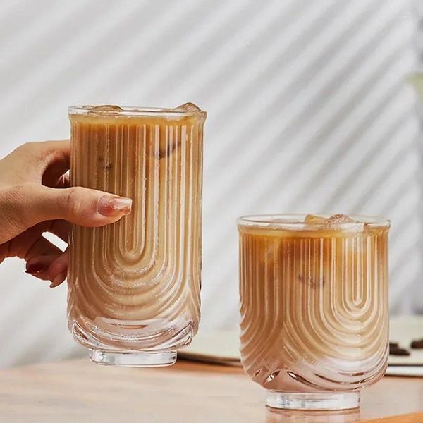 Bicchieri da vino Bicchiere di nicchia American Ice Latte Tazza da caffè Fatta a mano Piccola U Tazze per succo Tazza da acqua Tazze da bere Stile semplice Kawaii Wave Carving