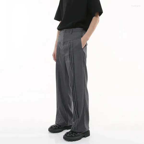 Abiti da uomo SYUHGFA 2023 Tendenza Pantaloni da abito a pieghe Stile coreano Piega Design di nicchia Sentirsi Pantaloni casual larghi Colore solido Versatile