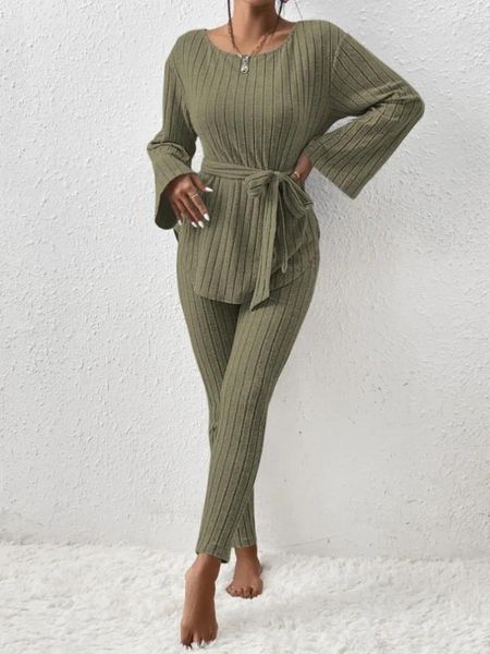 Pantaloni a due pezzi da donna Autunno maglione a righe lavorato a maglia Pullover Set a gamba larga Abiti da donna Elegante set da ufficio Stretwear