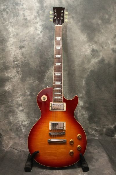 Venda quente de guitarra elétrica de boa qualidade 2002 STANDARD PLUS CHERRY BURST Instrumentos musicais