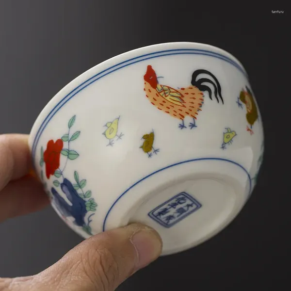 Bicchieri Tazza da serbatoio per pollo Antico Ming Chenghua Doucai Accessori per borsa singola per proprietario di tè fetale sottile dipinto a mano