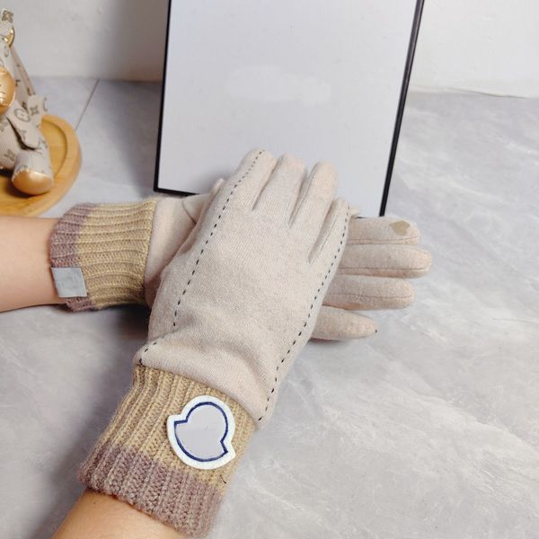 Guanti in maglia tinta unita alla moda Designer per uomo Guanti touch screen da donna Guanti invernali a cinque dita per smartphone CG