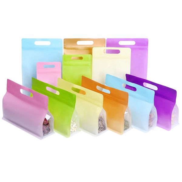 Sacos cosméticos 50 Pçs / lote Plástico Colorido Zip Lock Stand Up Bag com Hang Hole Auto Seal Rasgo Notch Reutilizável Doypack Food Cosmetics Storage 231101